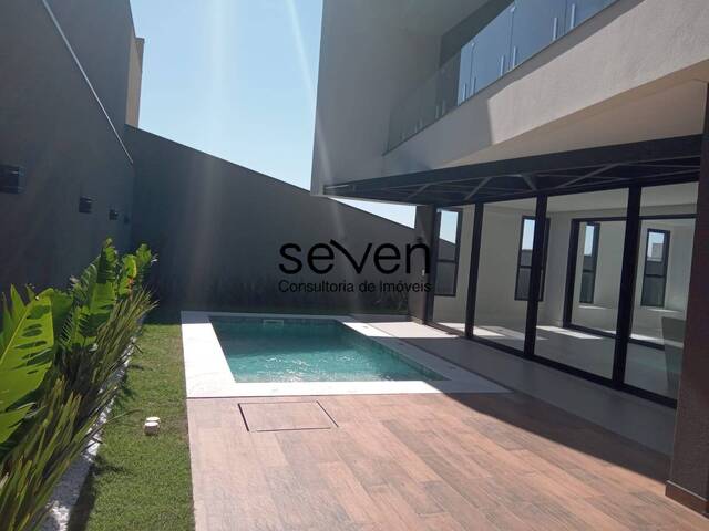 Casa para Venda em São José dos Campos - 4